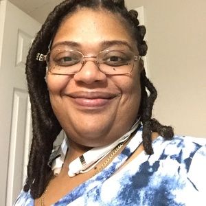 Meet your Posher, Aja